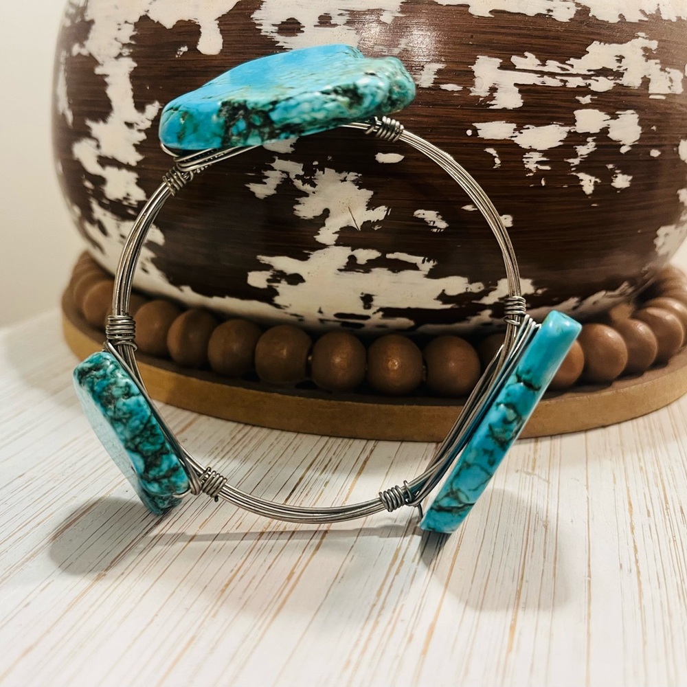 Turquoise Stone Wire Bracelet